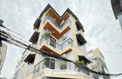 NHÀ GÓC 2 MẶT TIỀN – VỊ TRÍ SIÊU ĐẸP – 9.6 TỶ - HH 1% NHỜ ACE GIỚI THIỆU. LH:0938288389.