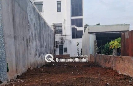 CHỦ KẸT TIỀN CẦN BÁN GẤP LÔ ĐẤT DT 180M2 GẦN TRUNG TÂM THƯƠNG MẠI CHƠN THÀNH
