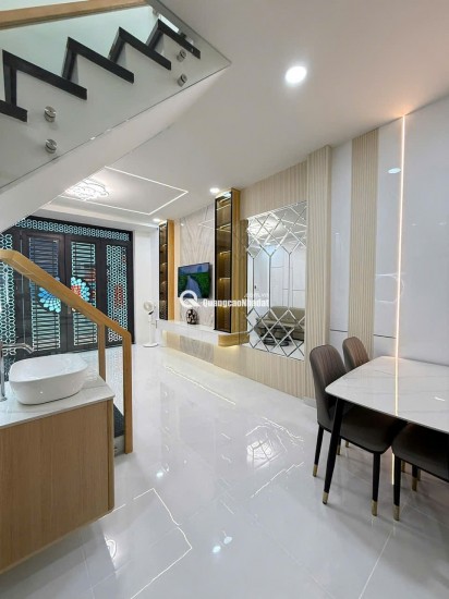 SIÊU PHẨM KẾ BÊN ĐẦM SEN, HXH CÁCH 1 CĂN RA MT – 40M2 - 6TỶ LH:0965547748.