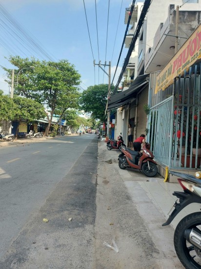 Nhà mặt tiền Phú Thọ Hoà