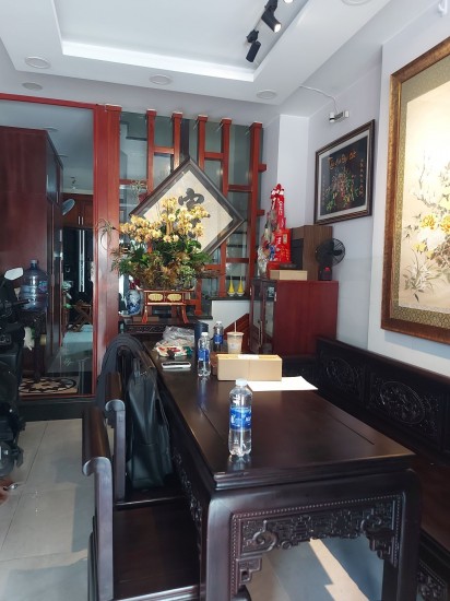 Nhà mặt tiền Phú Thọ Hoà