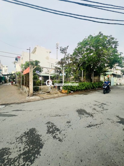  ĐẤT LÔ GÓC 2 MẶT TIỀN KINH DOANH ( ngang 8.6m - 108m2 ) Giá chào hơn 6 Tỷ