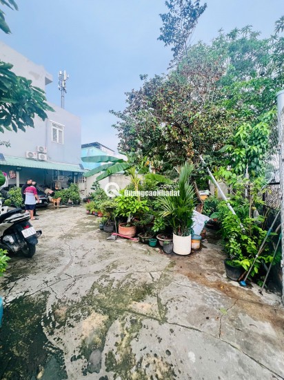  ĐẤT LÔ GÓC 2 MẶT TIỀN KINH DOANH ( ngang 8.6m - 108m2 ) Giá chào hơn 6 Tỷ