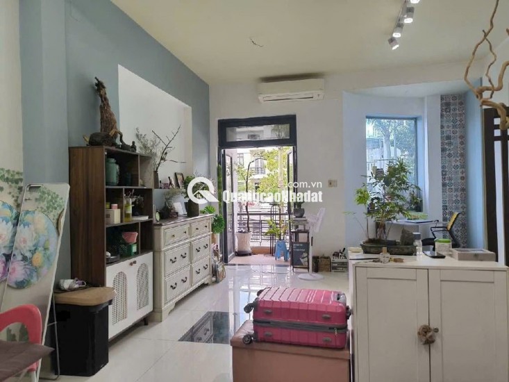BÁN NHÀ KHU VIP TÊN LỬA - MẶT TIỀN KINH DOANH 30M ĐƯỜNG LỀ 6M - CÓ LỖ GẮN THANG MÁY