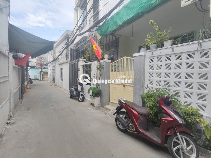 Bán nhà gác lửng kiệt Ô Tô Nguyễn Văn Huề - sát đường chính