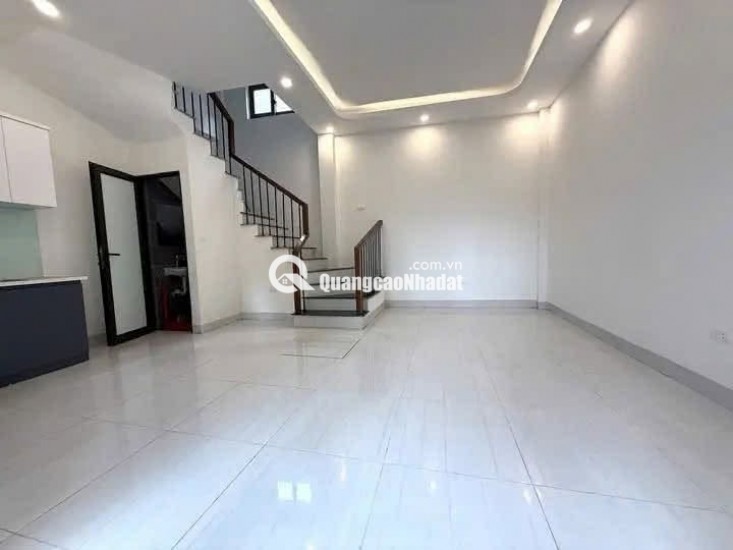  CHO THUÊ NHÀ NGUYÊN CĂN TẠI Ô CÁCH – 30M² x 5 TẦNG – 3PN  