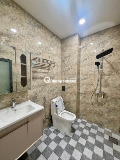 Nhà Chính Chủ Hồ Văn Cống 120m², Sân Trước Ô Tô, Sân Sau 10m, Giá Chỉ 2Tỷ1