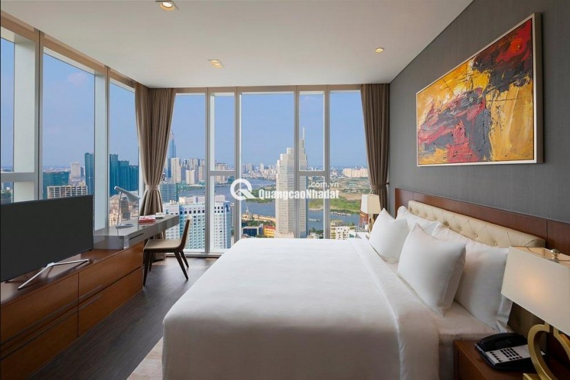Khách sạn 4 sao- 95 phòng- view công viên- ngay chợ bến thành- 2,7 tỷ/th