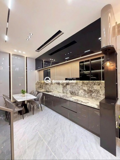 Bán nhà vị trí đẹp 120m2 1 trệt 1 lầu có sổ hồng riêng tại Thủ Dầu Một, Bình Dương