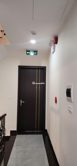BÁN NHÀ 7 TẦNG, GÓC 3 MẶT ĐƯỜNG, SỐ 4 NGÕ 521 NGUYỄN TRÃI. LH:0393111533 HOẶC 0934306688.
