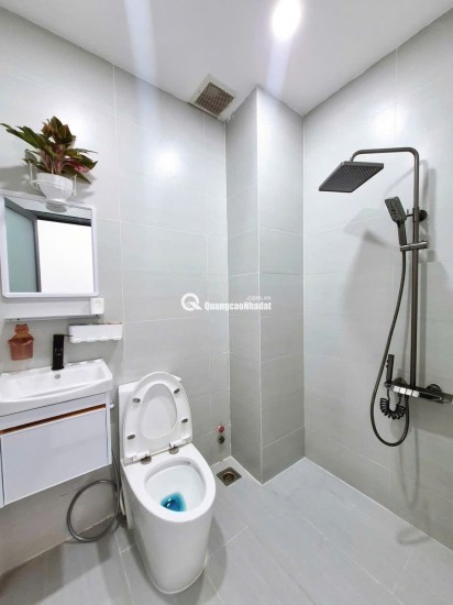 BÁN NHÀ KĐT 5 SAO CÁCH CHỢ BÌNH CHÁNH CHỈ 2KM (5,5 X 15) CHỈ 4.5 TỶ. LH:0908815596