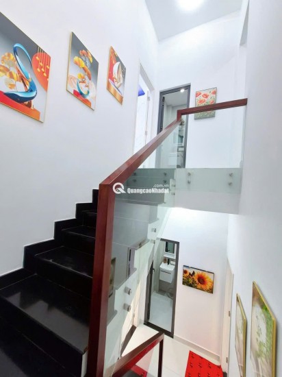 BÁN NHÀ KĐT 5 SAO CÁCH CHỢ BÌNH CHÁNH CHỈ 2KM (5,5 X 15) CHỈ 4.5 TỶ. LH:0908815596