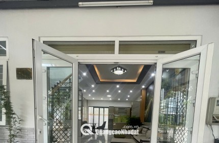 NHÀ SHR PHỐ 1 TRỆT 2 LẦU LIỀN KỀ VINHOMES HÓC MÔN