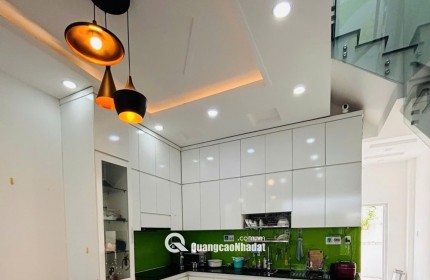 BÁN NHÀ KDC GIA HÒA BÌNH HƯNG, GẦN CÁC TRƯỜNG ĐẠI HỌC, 100M2, 3 TẦNG, GIÁ 5,99TỶ