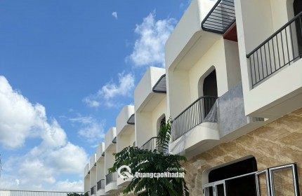 Bán nhà khu dân cư Vsip3 Tân Uyên Bình Dương 1 trệt 1 lầu 3PN 3WC - đường nhựa 12m