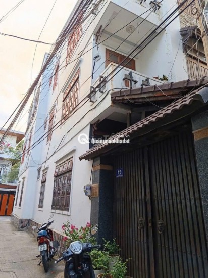 BÁN NHÀ 15/2A (SỐ CŨ 19) NGUYỄN BỈNH KHIÊM, P.VŨNG TÀU, HOÀN CÔNG 224M2. LH:0982230297