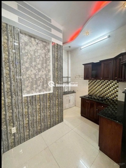 NHÀ 3 X 9.5 ĐÚC 4 TẦNG - ĐƯỜNG NGUYỄN THỊ MINH KHAI Q3 - FULL TIỆN ÍCH XUNG QUANH - NHỈNH 6 TỶ