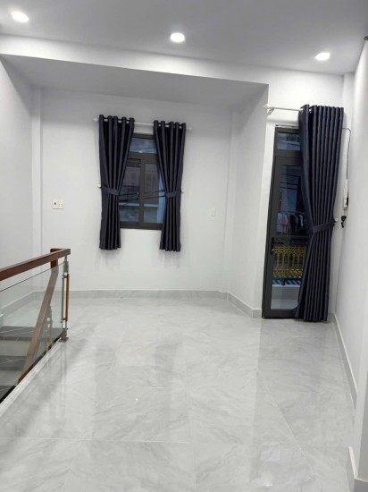 Bán Nhà MT hẻm Lâm Văn Bền hẻm oto giá 2tỷ1