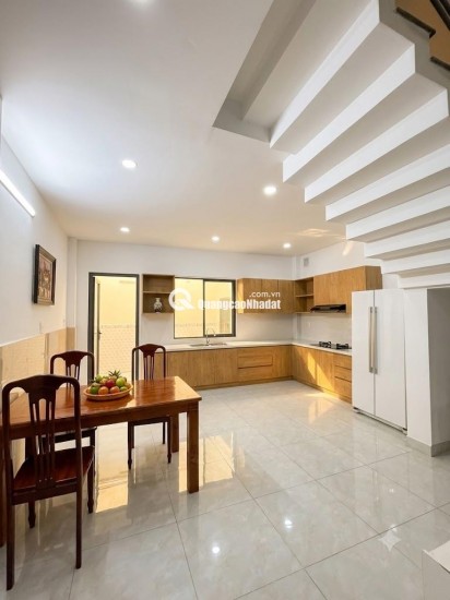 Nhà bán diện tích 91m2 ,4 tầng, 4 phòng ngủ lớn, 5WC, Quang Trung Thống Nhất, nở hậu tài lộc, 8.5 tỷ - Liên hệ ngay