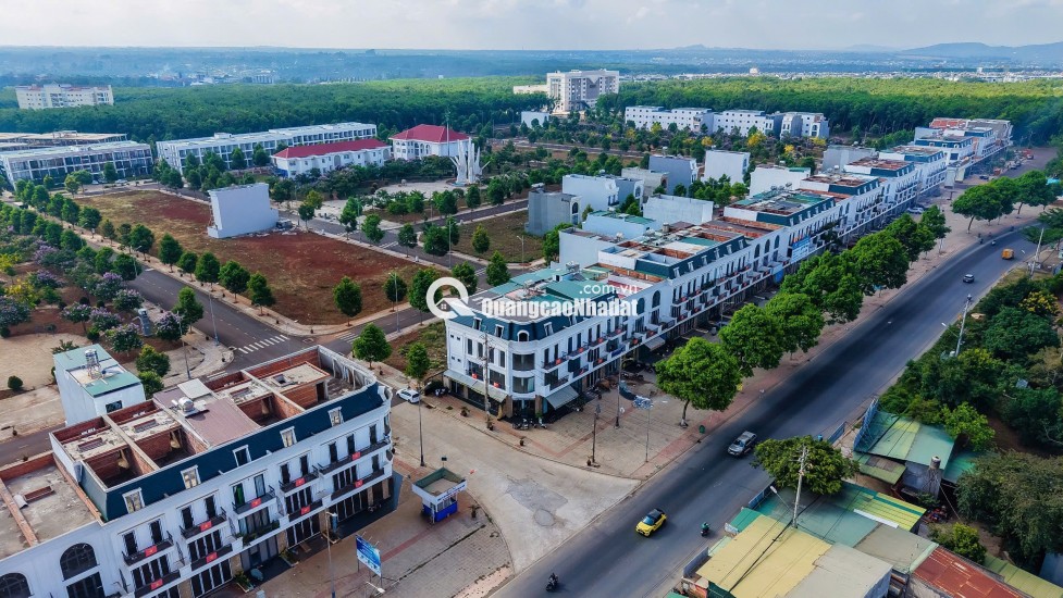 Nhà phố khu đô thị Ân Phú, măt tiền Hà Huy Tập, vị trí đẹp, KD tốt.