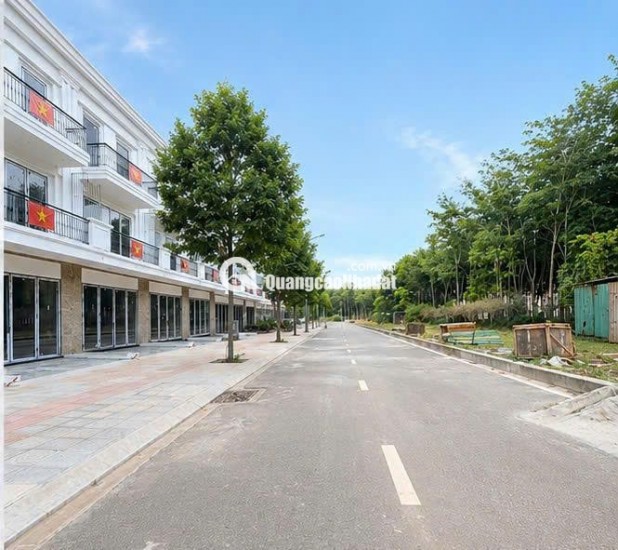 Nhà phố khu đô thị Ân Phú, măt tiền Hà Huy Tập, vị trí đẹp, KD tốt.