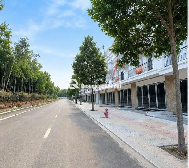 Nhà phố khu đô thị Ân Phú, măt tiền Hà Huy Tập, vị trí đẹp, KD tốt.