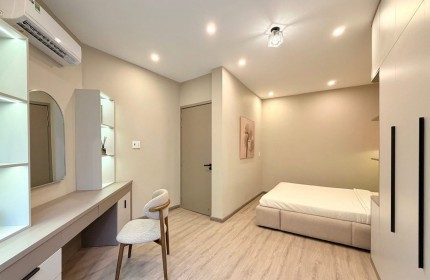 Bán nhà hẻm Võ Văn Tần 4lầu 21m2 . 4tỷ5