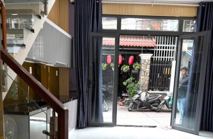 Bán Nhà MT hẻm Lâm Văn Bền hẻm oto giá 2tỷ1