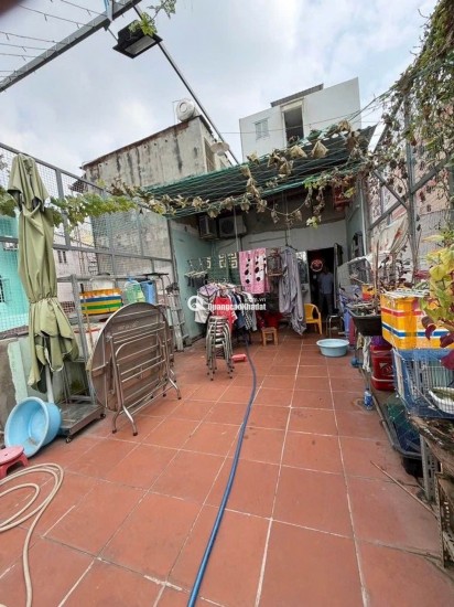 NHÀ XE HƠI NGỦ TRONG NHÀ – CHỢ LẠC QUANG Q12 – 105M² – 4PN – GIÁ 4,8 TỶ TL