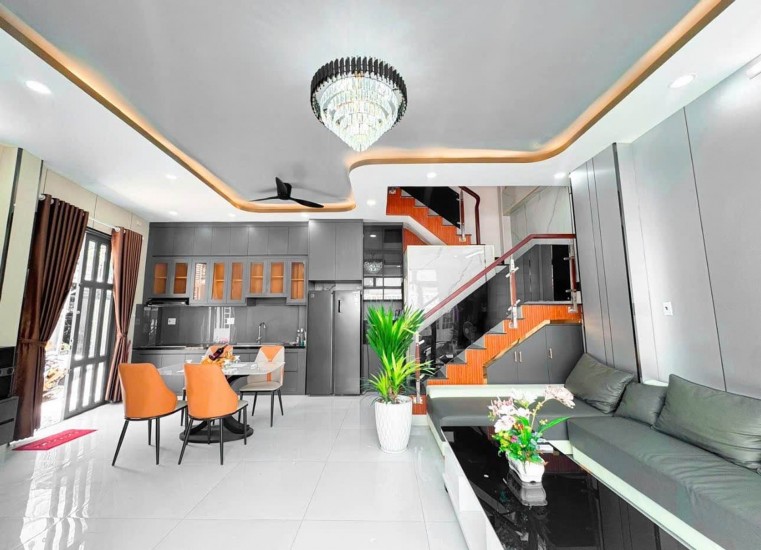  BÁN NHÀ GÓC 2 MẶT TIỀN – CỰC HIẾM CẠNH Q.7 - ĐƯỜNG XE HƠI RỘNG