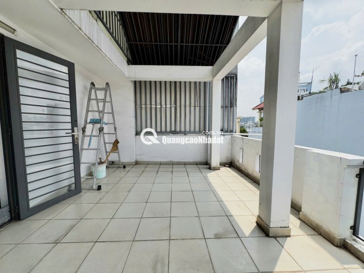 HẺM XE HƠI NÉ • GẦN NHÀ GA T3 • NHẤT CHI MAI TÂN BÌNH • 5TẦNG 5PN •MỚI FULL NỘI THẤT •5.5x12 •16.5 TỶ THƯƠNG LƯỢNG