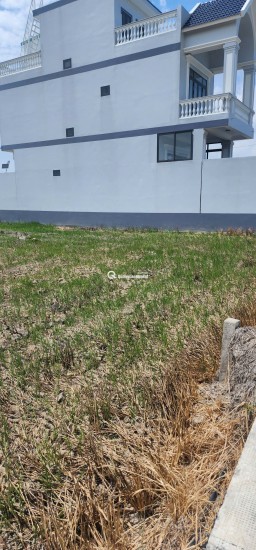 Bán lô đất thổ đường bê tông 4m giá 430 triệu