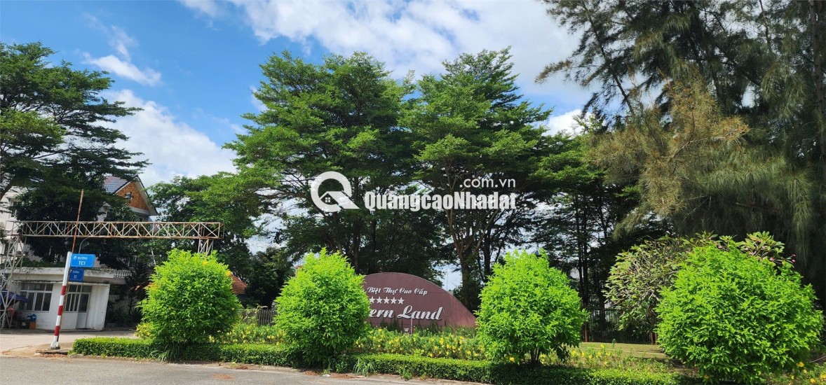 Chính chủ bán đất . tặng căn nhà cấp 4. đang cho thuê và có thu nhập ổn định. ngay tại Phường thuận an. TP.HỒ CHÍ MINH.