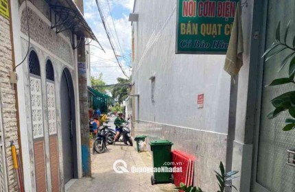 Full nội thất 3 tầng ngay công viên Làng Hoa Gò Vấp