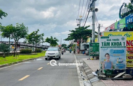 * CHỦ GẤP BÁN GIÁ CHÀO CÒN NHỈNH 9 TỶ .... 

 NHÀ MẶT TIỀN PHÚ ĐỊNH ( 134m2 , ngang 6 )