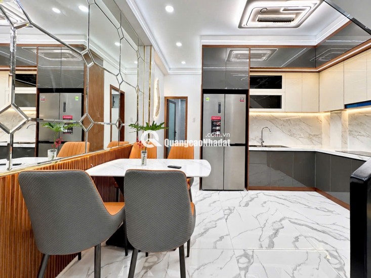 Bán nhà Quận 7 - Bùi Văn Ba 60m2 2tầng 3PN, Nội thất xịn, Ngang 4.3m, Hẻm 4m thông, 7.X tỷ