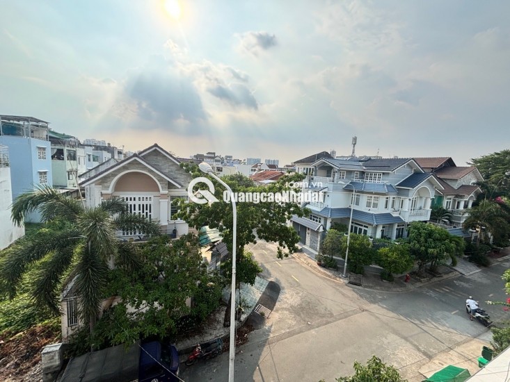 Bán nhà 4 tầng 5 phòng ngủ tại Bình Hưng, KDC Gia Hoà - TP.HCM