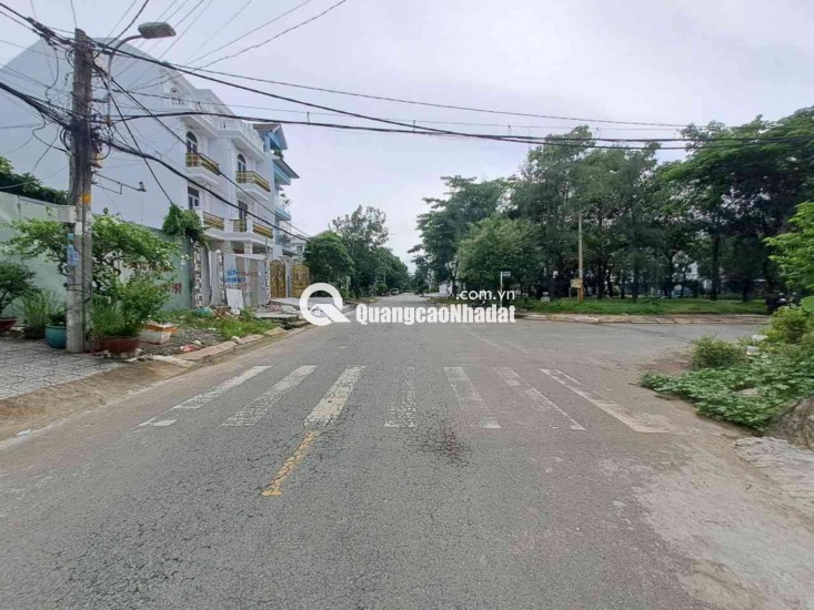 Cơ hội sở hữu nhà góc 2 mặt tiền hiếm có tại Bình Hưng giá tốt ...