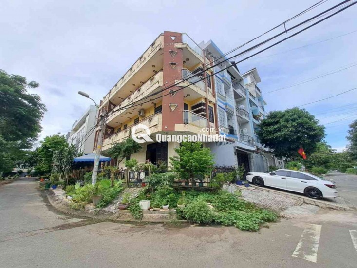 Cơ hội sở hữu nhà góc 2 mặt tiền hiếm có tại Bình Hưng giá tốt ...