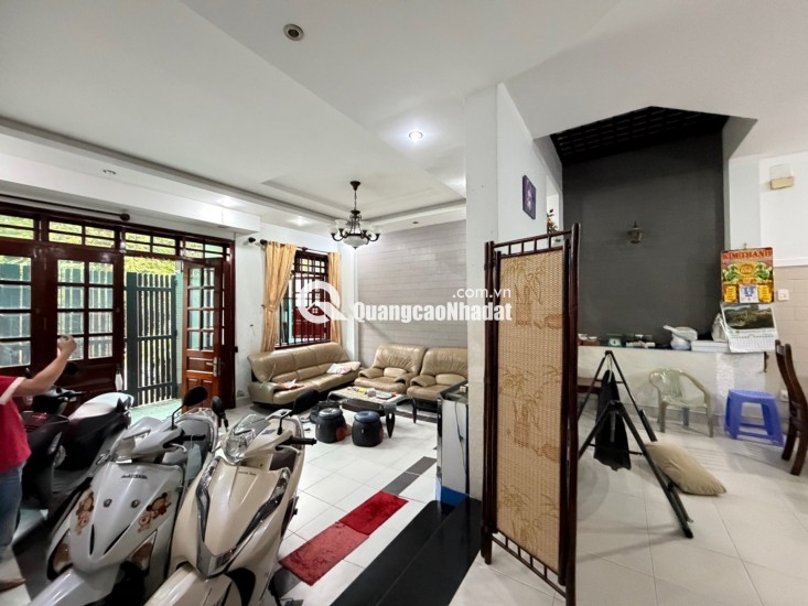 Nhà mặt tiền đường 3 tầng đường số 2 KDC - Bình Hưng 96m2