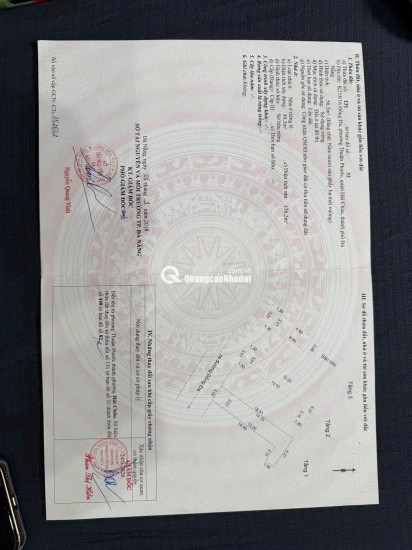 Nhà 3 tầng, kiệt rộng thông thoáng có thể kinh doanh, thông ra được đường Lý Tự Trọng, nhiều tiện nghi xung quanh..LH:0923777702 (e An)