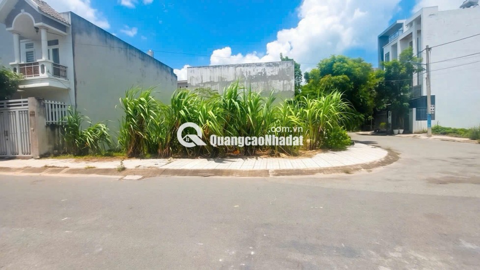 BÁN ĐẤT ĐỨC HOÀ TỈNH TÂY NINH - DT 93,6 M2 - SHR - 2TỶ050TR. LH:0903974577