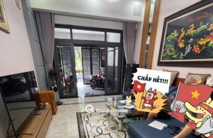 Ngay Thạnh Xuân Quận Hẻm xe tải thông 4 tầng-77m2-nhà đẹp mới chủ đang ở chỉ hơn 5 tỷ