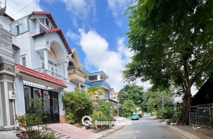 Bán nhà mặt phố 3 tầng rộng 144m² tại Xã Bình Hưng, Hồ Chí Minh, giá 12tỷ xxx