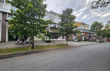 Nhà mặt phố diện tích lớn tại xã Bình Hưng, cơ hội hiếm có với giá tốt